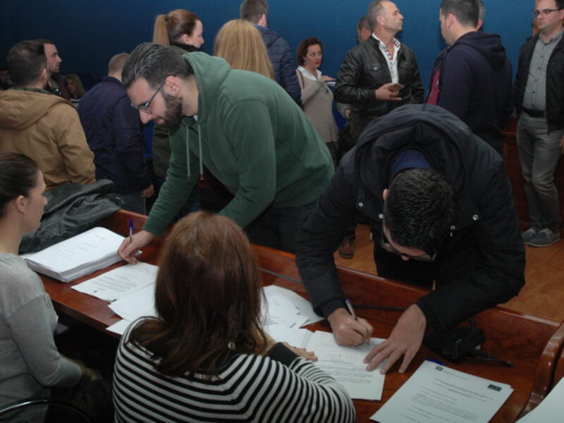 El Ayuntamiento de Los Palacios y Villafranca inicia las primeras contrataciones a través del Emple@ Joven