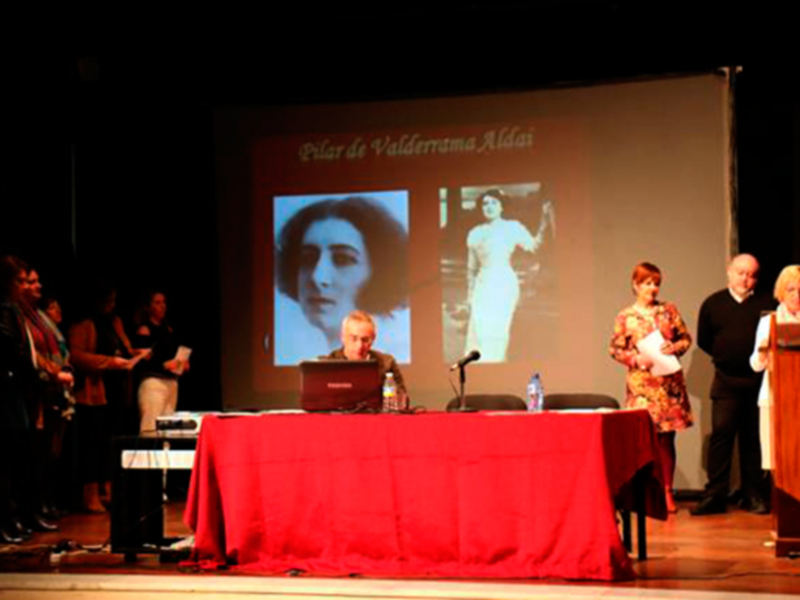 Tarde de “Poesía en Femenino”, en el Municipio de Alcalá del Río.