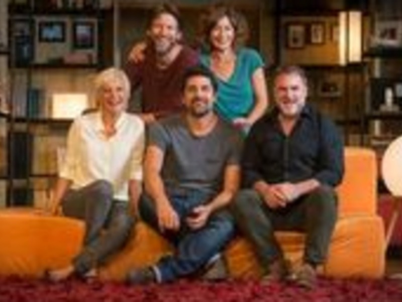 El Teatro Lope de Vega acoge la comedia Los Vecinos de Arriba de CESC GAY