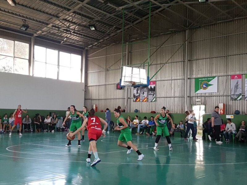 El billete para la Final a cuatro de Primera Nacional femenina pasa por Granada
