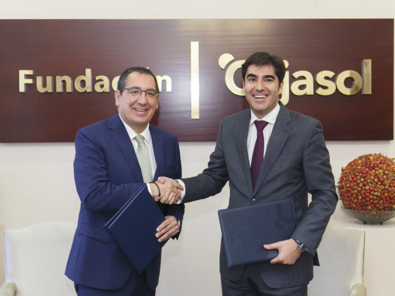 La Fundación Cajasol y el Real Betis Balompié mantienen su colaboración para hacer del fútbol una herramienta educativa