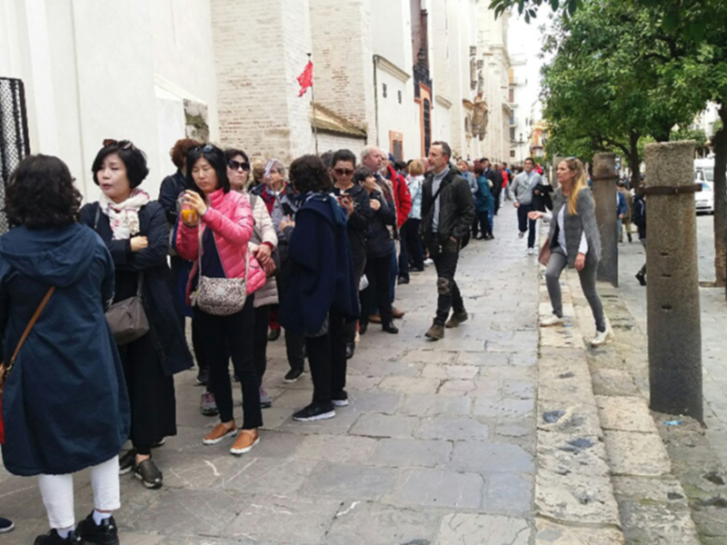 Tiempo primaveral para Semana Santa en Sevilla
