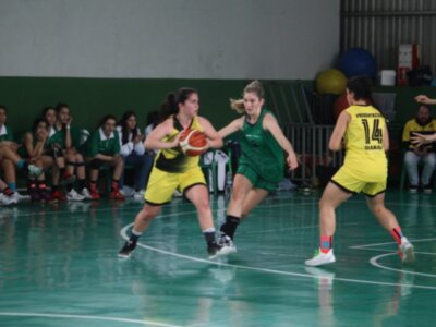 El Club Náutico busca los cuartos de final en los play off de Primera Nacional