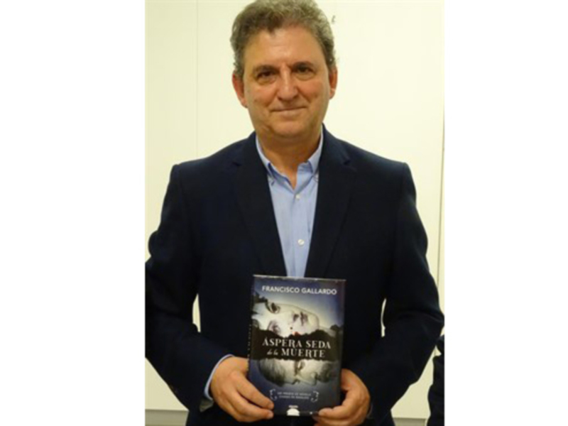 Francisco Gallardo presentará su novela 'Áspera seda de la muerte' el 26 de julio en el castillo de Chipiona (Cádiz)