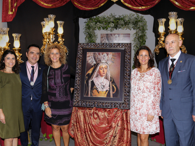 Éxito del pintor Antonio Montiel con su cartel de la Patrona de Nerja