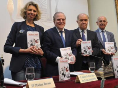 Éxito en la presentación del libro "Del Plomo al Bit"