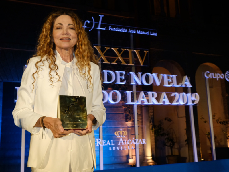 Ángela Becerra, ganadora del  Premio Fernando Lara 2019