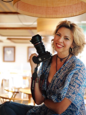 Marina Bernal presenta este viernes 31 a las 6 "Anónimos infinitos" en la carpa central de la Feria del Libro de Sevilla en Plaza Nueva