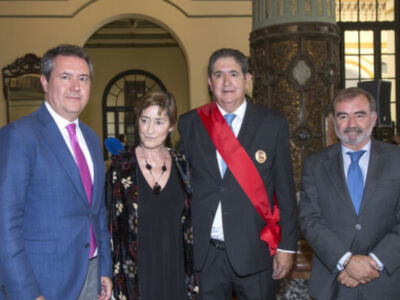 El mundo jurídico rinde homenaje a José Joaquín Gallardo, saliente decano de los abogados