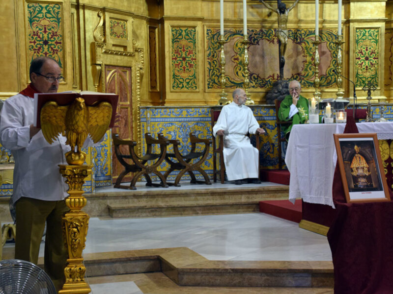 El hogar navarro celebró la función religiosa del Patrón de Navarra San Fermín