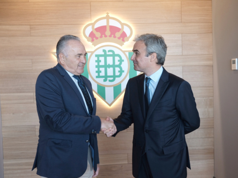 El IES Gustavo Adolfo Bécquer (Sevilla) será el primero en participar en el proyecto ‘Lecturas en verdiblanco’