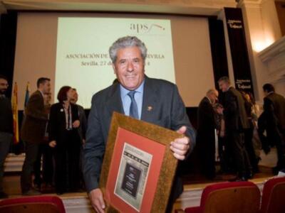 Fallece Eduardo Abad, referente de fotoperiodistas y Socio de Honor de la APS