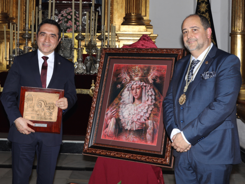 El pintor Antonio Montiel retrata a la Virgen de La Estrella de Málaga