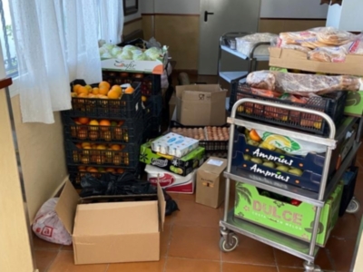 Donación solidaria del concesionario del bar/restaurante del Club Náutico Sevilla