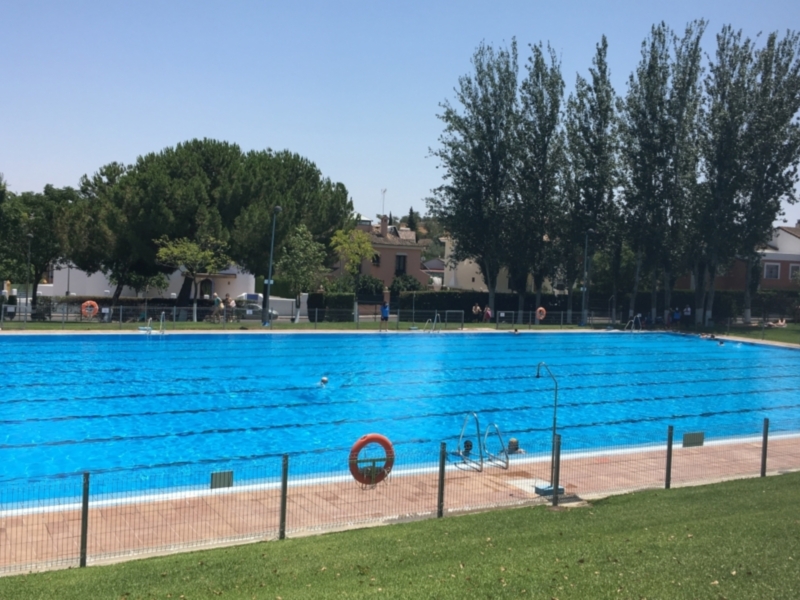 Temporada de verano en las piscinas municipales de Dos Hermanas