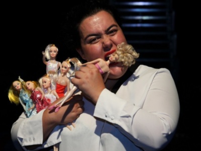 La muestra teatral a concurso del FOC4, Festival Cultura con Orgullo, alza el telón en Sevilla