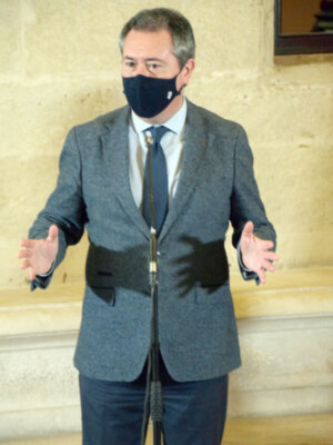  "Un grito a la esperanza". Así ha calificado el cartel anunciador de la Cabalgata de Reyes Magos de Sevilla 