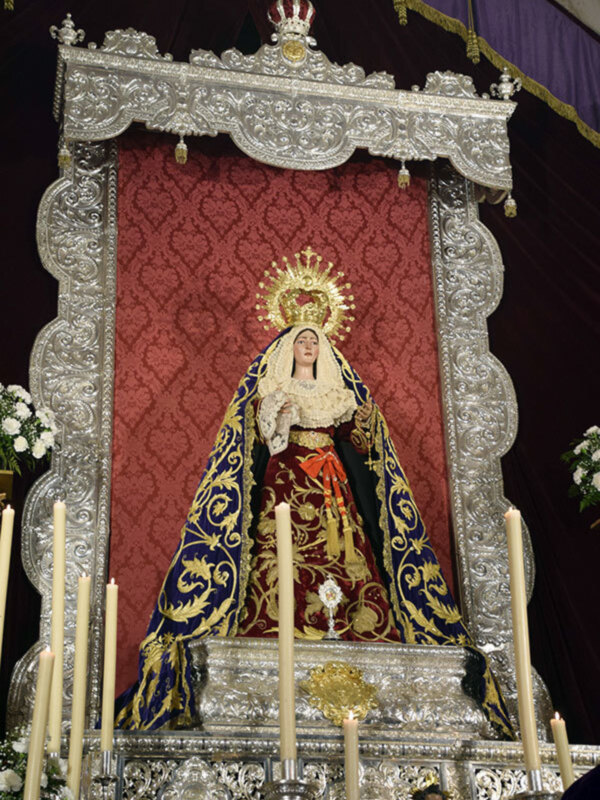 La Esperanza de Alcalá del Río, símbolo y sentimiento