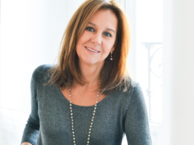 El próximo 14 de abril Editorial Planeta publicará SIRA la segunda parte del "Tiempo entre costuras" de María Dueñas.