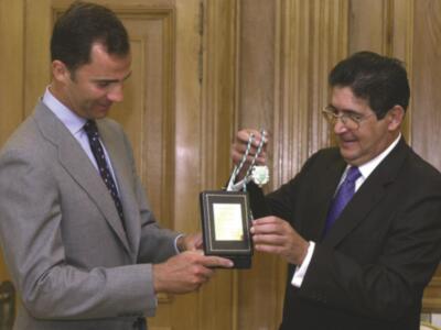  Nombramiento de D. José Joaquín Gallardo como Presidente de la Cátedra de Derecho y sociedad