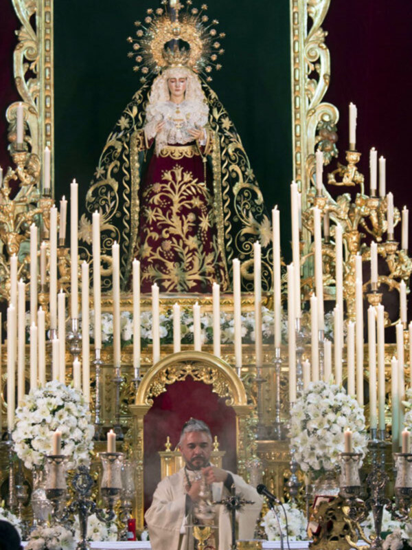 Cultos de Novena en la Antigua Hermandad de la Vera-cruz de Alcalá del Río