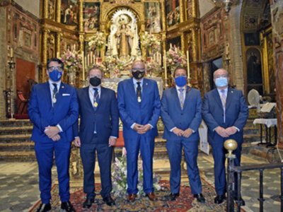 Sevilla inicia el mes del Carmen en Triana.