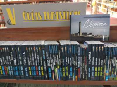 “Chipiona, un paraíso cercano” comparte ya lugar en todas las librerías de España junto a las guías de las ciudades mas importantes