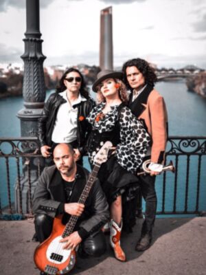 Paz Alarcón con "Los Miarmers" en el Patio de Triana el próximo sábado día 4, Copla y Rock
