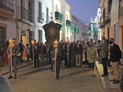 El cortejo del Santo Rosario Vespertino con la inauguración  de la nueva Salve del compositor José Antonio Domínguez Jiménez.