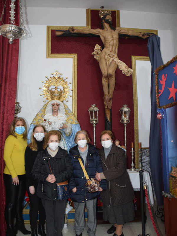 El cartero Real visitó la Asociación Clemencia y Fe de Sevilla