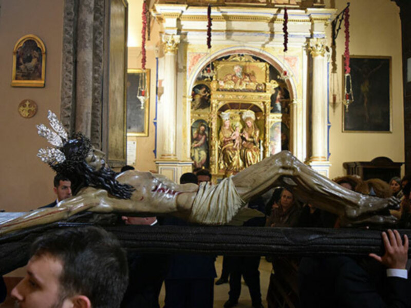 Vía Crucis de fe en Alcalá del Río