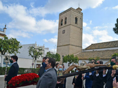 Alcalá del Río vivió una histórica jornada en torno al regreso de los titulares de Vera-cruz de Alcalá del Río