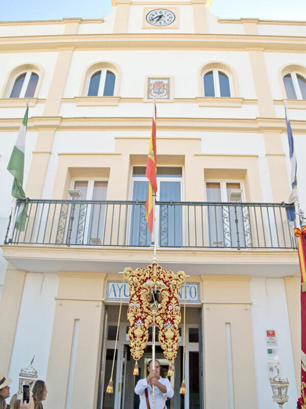Desde el Ayuntamiento de la localidad agradecieron la generosidad y hospitalidad y le desearon un buen camino en su peregrinación.