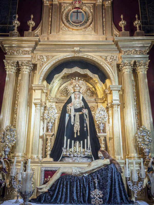 Nueva Vida para el Retablo de la Capilla de la Hermandad de la Soledad de Alcalá del Río.