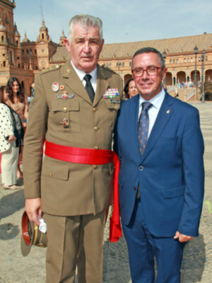 El teniente general José Rodríguez García agradece la acogida que tuvo en Sevilla y dice sentirse "un sevillano más"