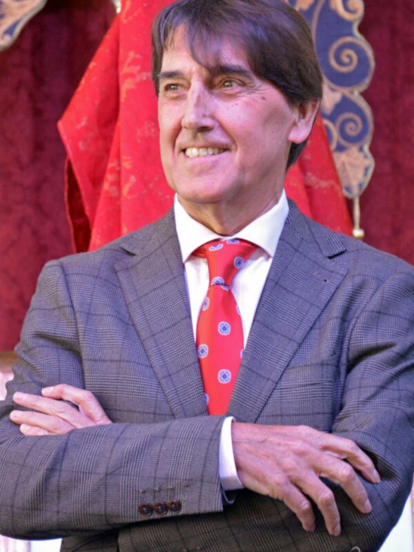 Homenaje al autor Fely Perejón, maestro de las sevillanas