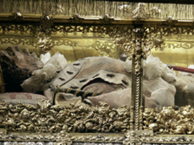Procesión de la Espada por el día de San Clemente en Sevilla