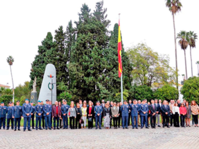 Izado Solemne de Bandera en la Agrupación del ACAR de Tablada de Sevilla en reconocimiento a la Dirección Regional Sur de Enaire