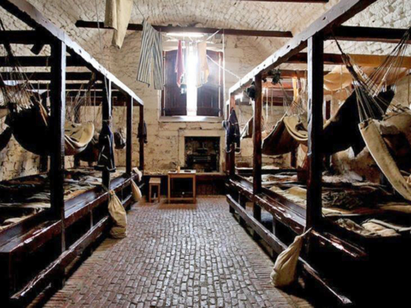 Leyenda y siglo de Historia del castillo de la capital de Escocia