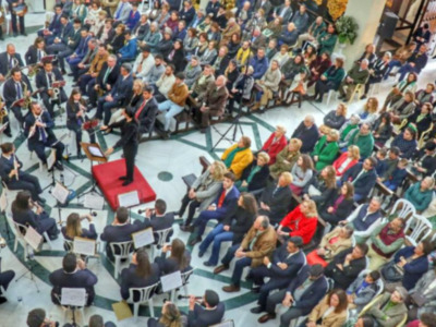 Presentación del Cartel de Semana Santa y el anuario en la Hermandad Ilipense