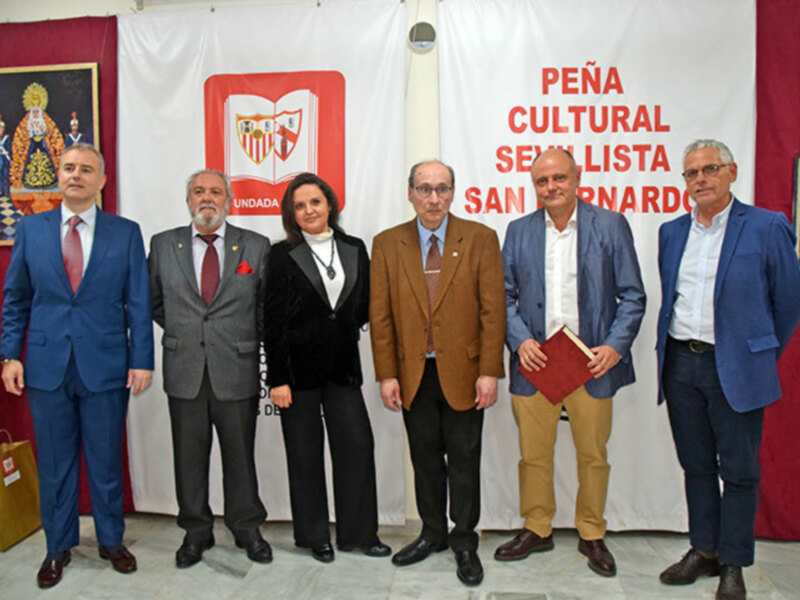 Francisco M. Pérez Estepa pregonó la Exaltación de la Semana Santa en la Peña Sevillista San Bernardo