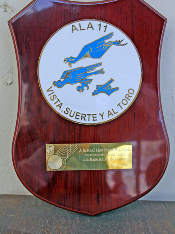 La R.L.N.E.visitaron, el punto en el que hay permanente 2 Eurofighter armado con misiles en estado de alarma las 24 horas.