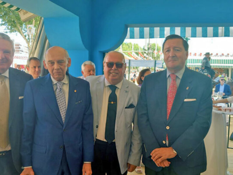 El Presidente del Ateneo de Triana D. Carlos Valera organizó un magnifico almuerzo con importantes personalidades.