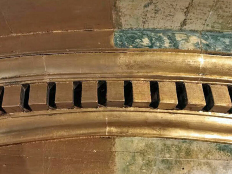 La Centenaria Capilla de la Hermandad del Museo de Sevilla en obra para su conservación.