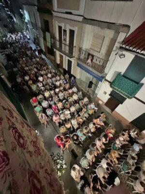 Bajo la dirección de José Antonio Domínguez Jiménez se celebró un concierto por la coral Polifónica de la Vera-cruz de Alcalá del Río 