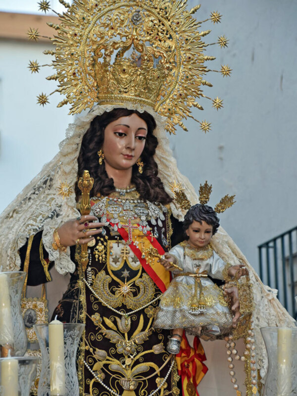 Salida de la Virgen del Carmen de San Leandro de Sevilla