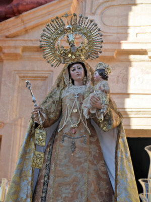 Procesión de la Virgen del Carmen de Santa Ana del barrio sevillano de Triana 
