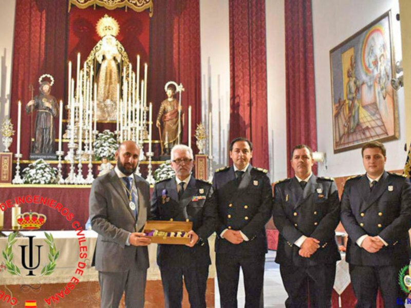 Entrega de Fajín Honorario a Nuestra Señora de los Dolores de la Hermandad de San José Obrero de Sevilla
