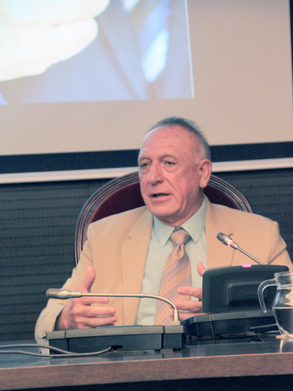 La Actividad Consular y la Diplomacia en la cámara de comercio de Sevilla el día de la Hispanidad