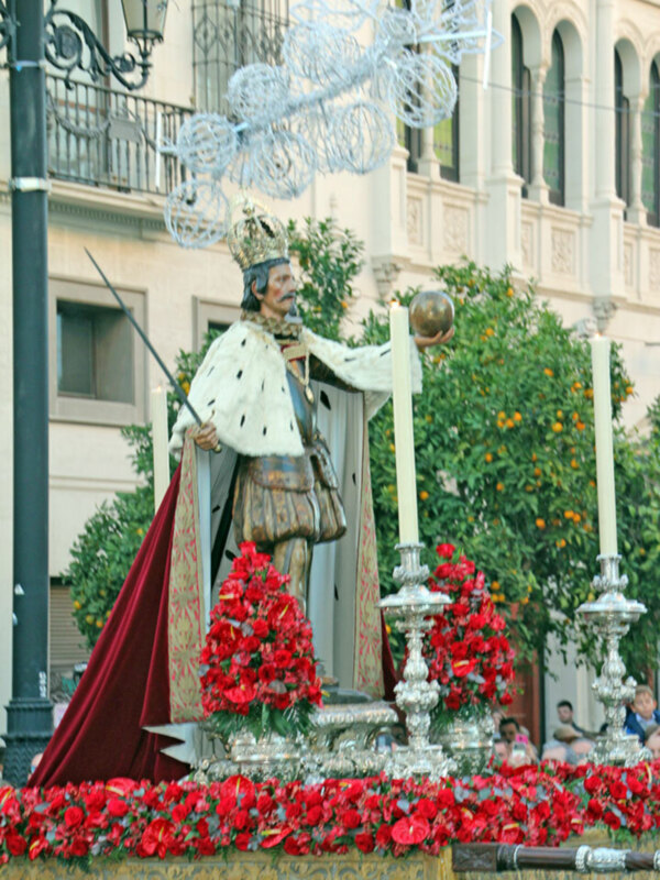 Sevilla celebró con orgullo el 775 aniversario de su vuelta a Occidente